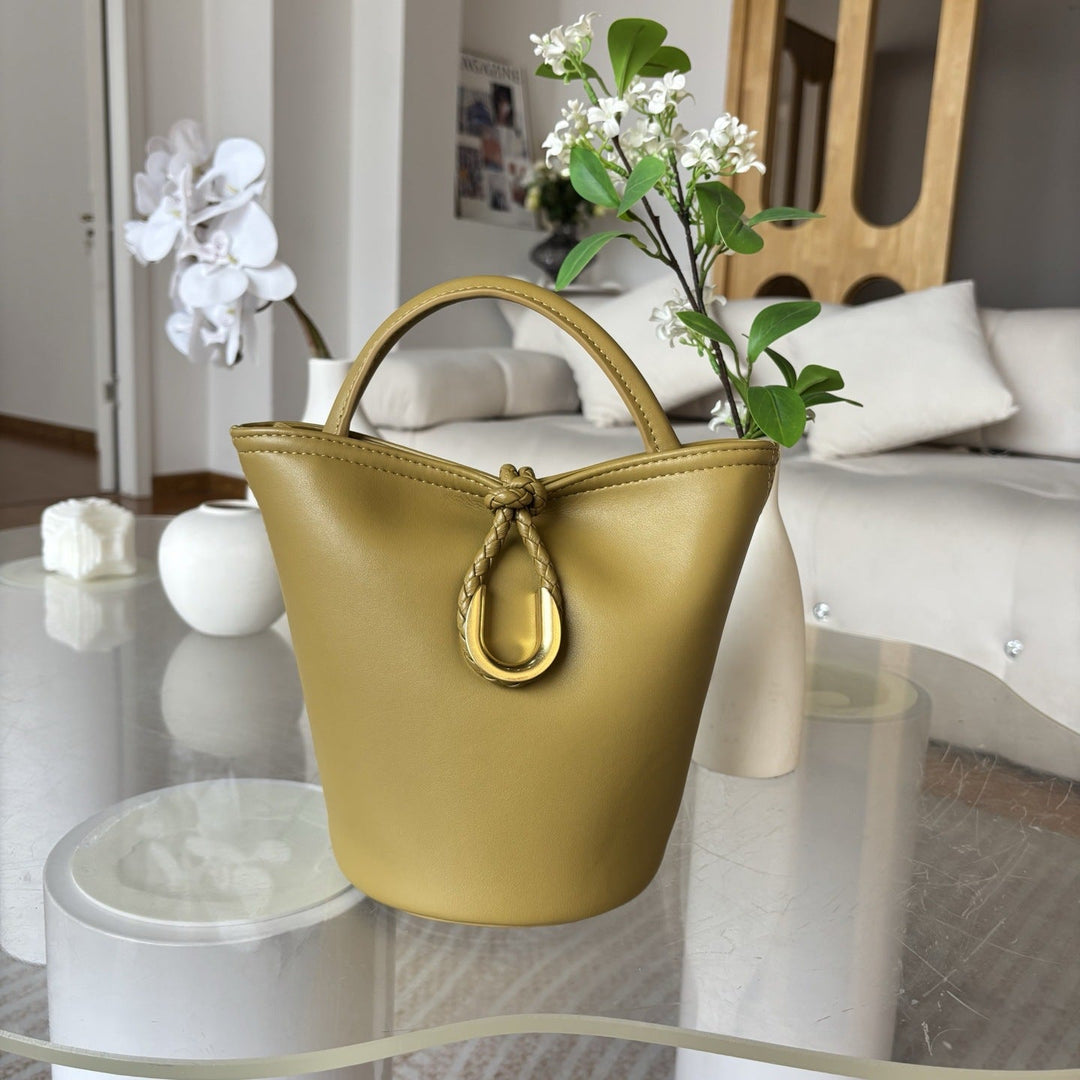 Women’s fashionable mini handbag