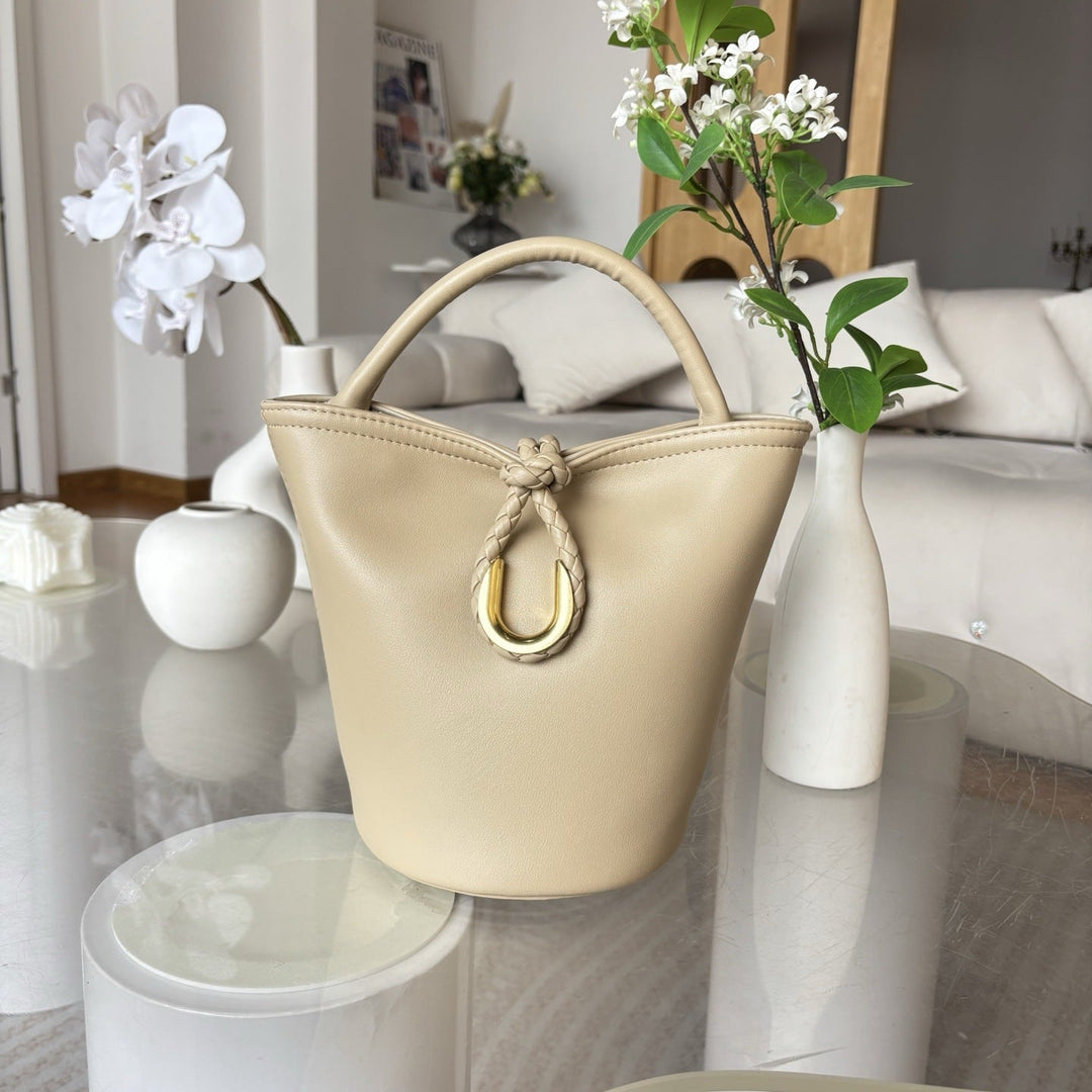 Women’s fashionable mini handbag