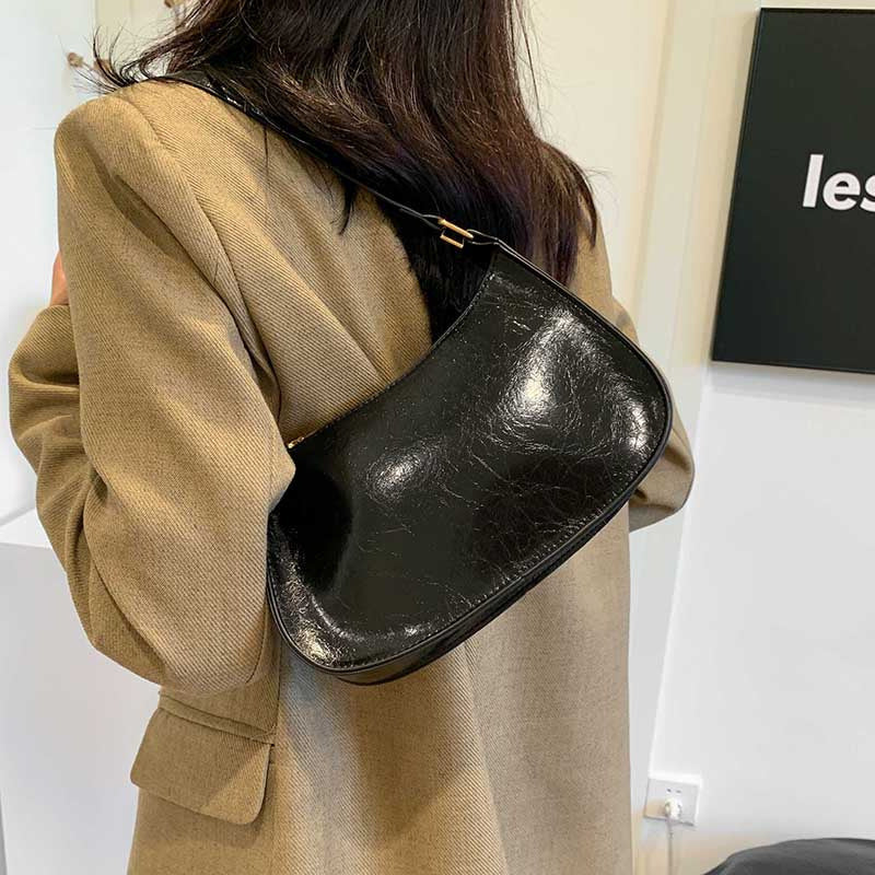 Elegant shoulder bag for women with simple shape by Nord Bags