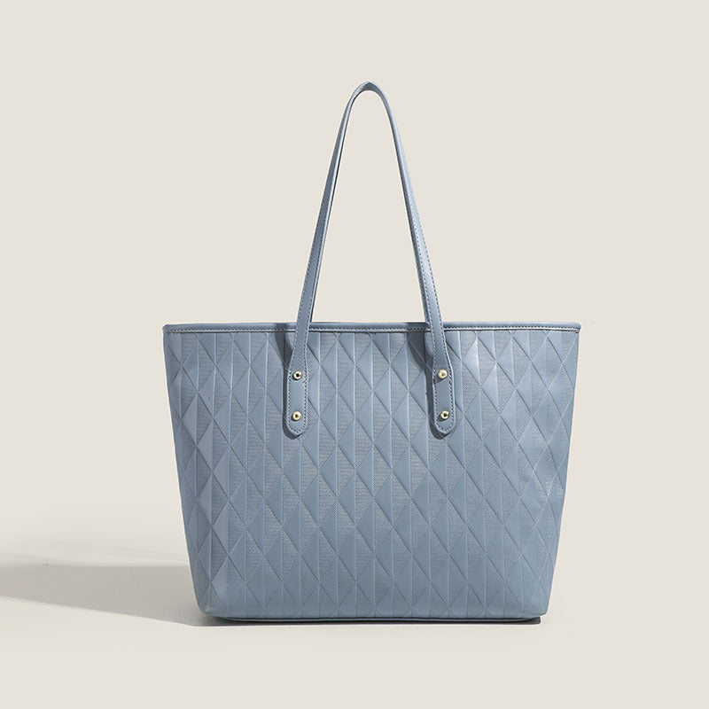 Women's tote bag with elegant diamond design and practical inner compartments