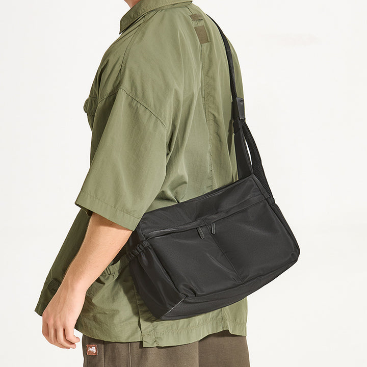 Functional Everyday Messenger Bag Cardanzo
