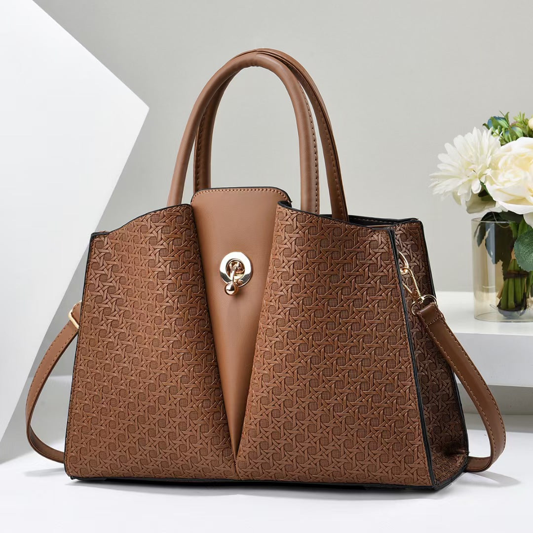 Ladies structured tote bag with elegant pleating technique