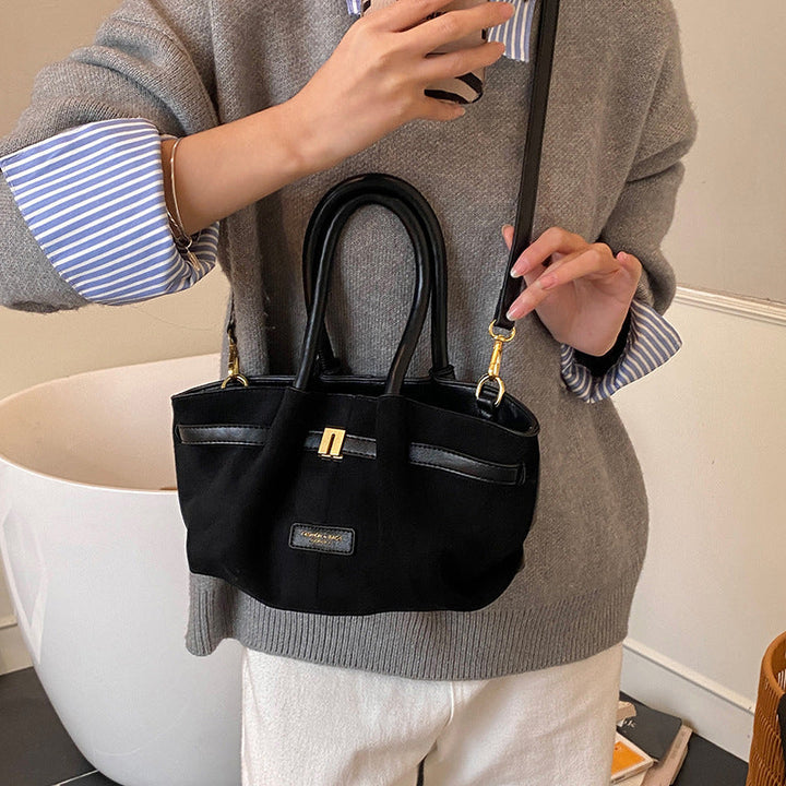 Women trendy hobo bag made of high-quality suede