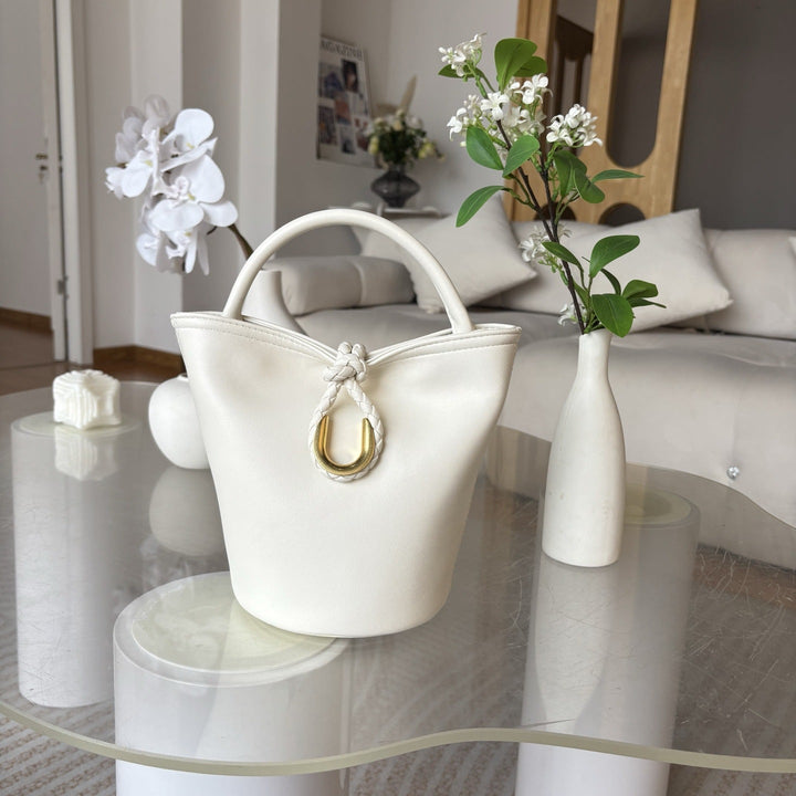 Women’s fashionable mini handbag