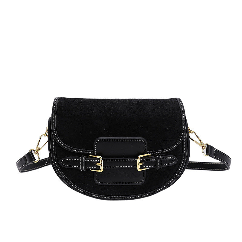 Women's shoulder bag made of high-quality suede with elegant chain closure