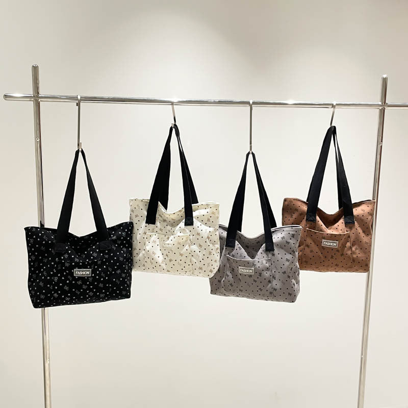 Ladies fashionable tote bag with heart design