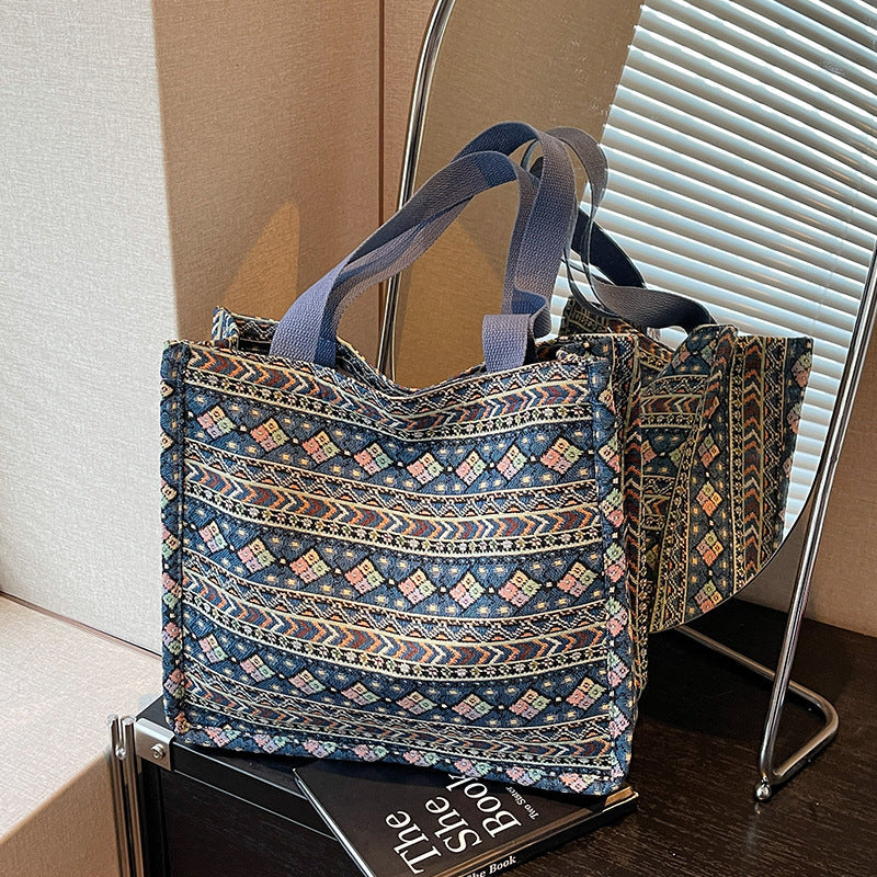 Women's shopping bag with artistic ethnic pattern