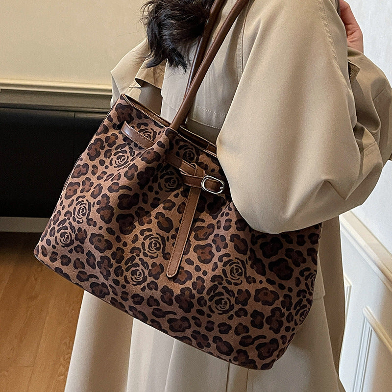 Women's Shopper Bag with floral and animal design