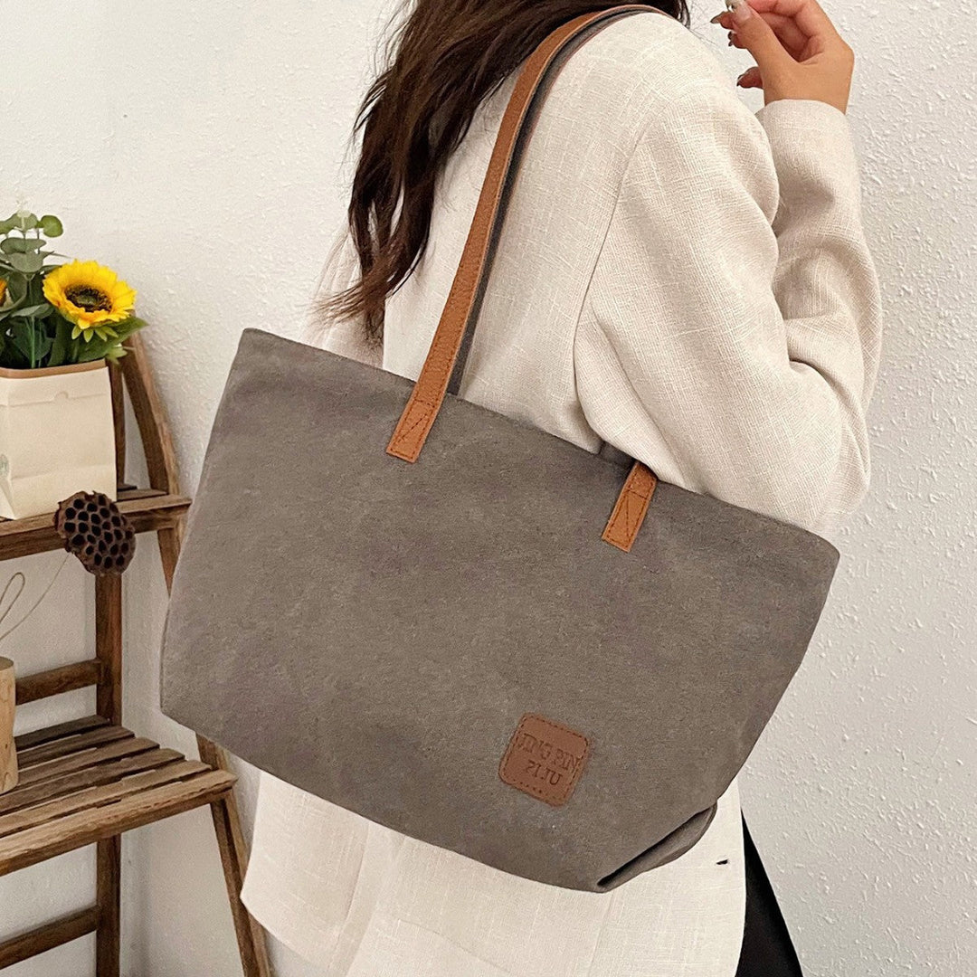 Ladies elegant tote bag