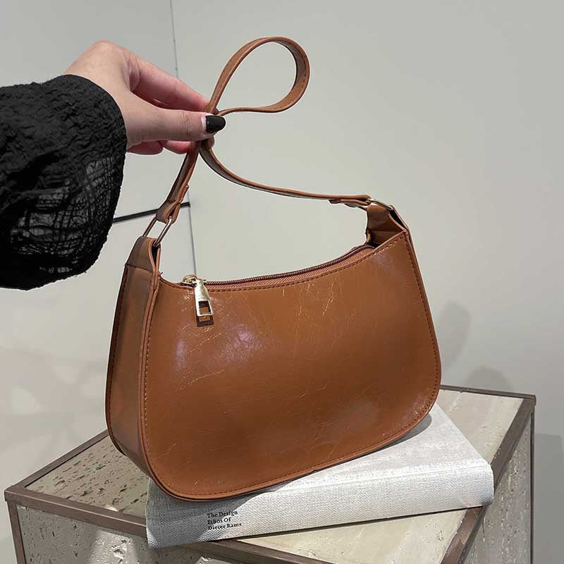 Elegant shoulder bag for women with simple shape by Nord Bags