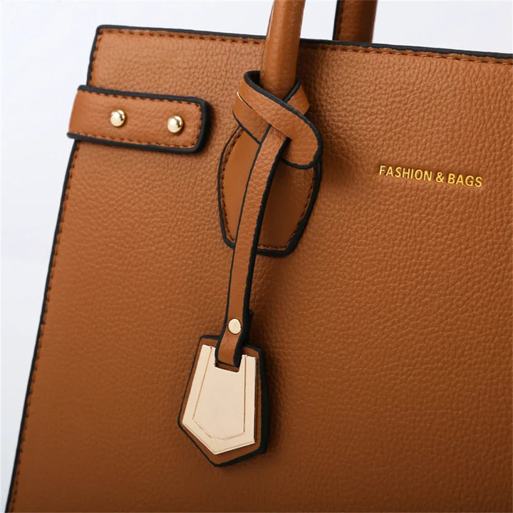 Rectangular Shoulder Bag in Leather