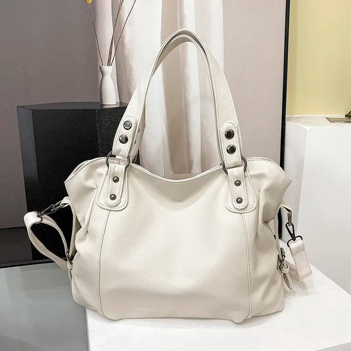 large women's tote bag made of faux leather with zipper