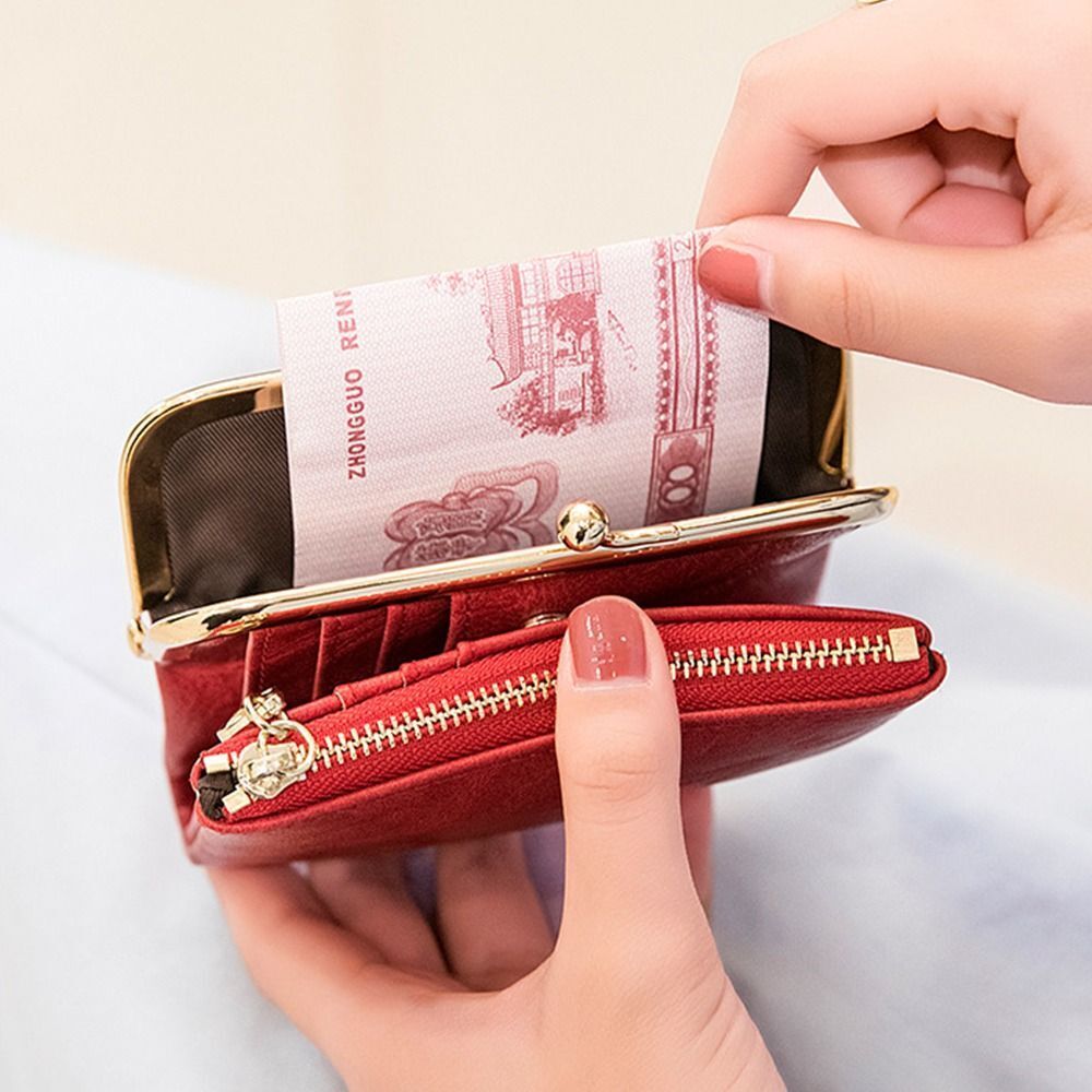 Kiss Lock Bag - stylish women's coin purse