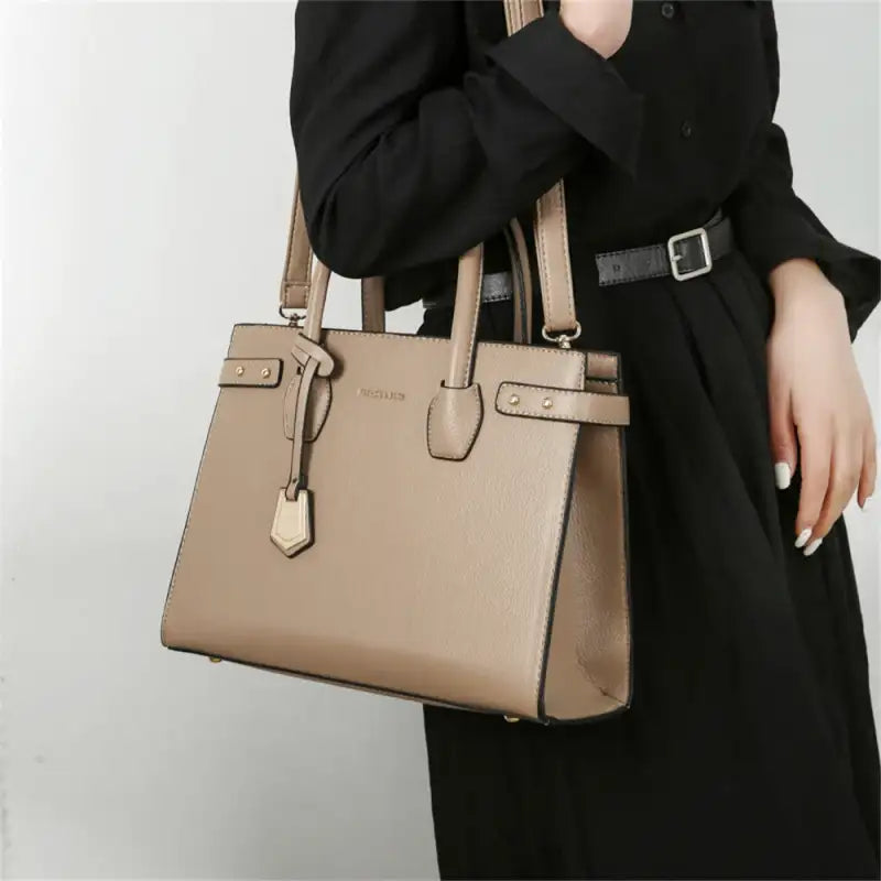 Rectangular Shoulder Bag in Leather