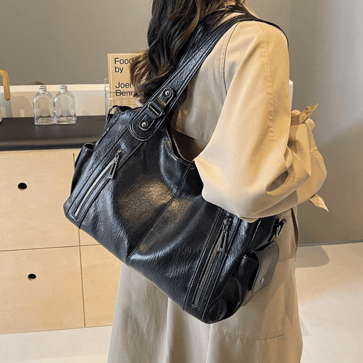 Elegant shoulder bag
